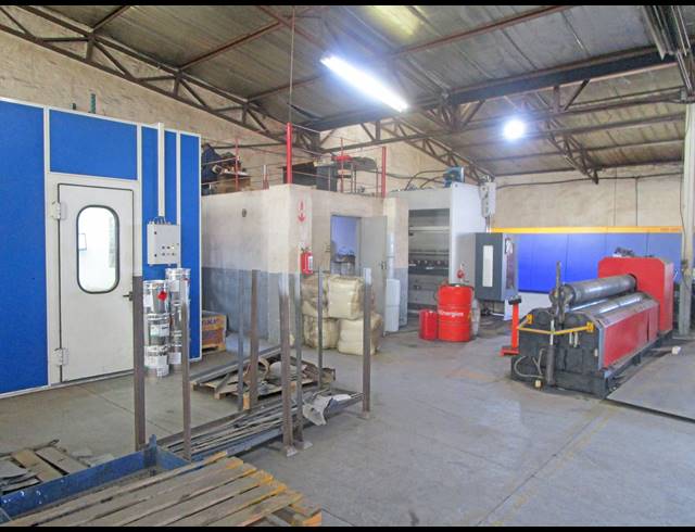 5,500M² BUILDING FOR SALE IN WALTLOO